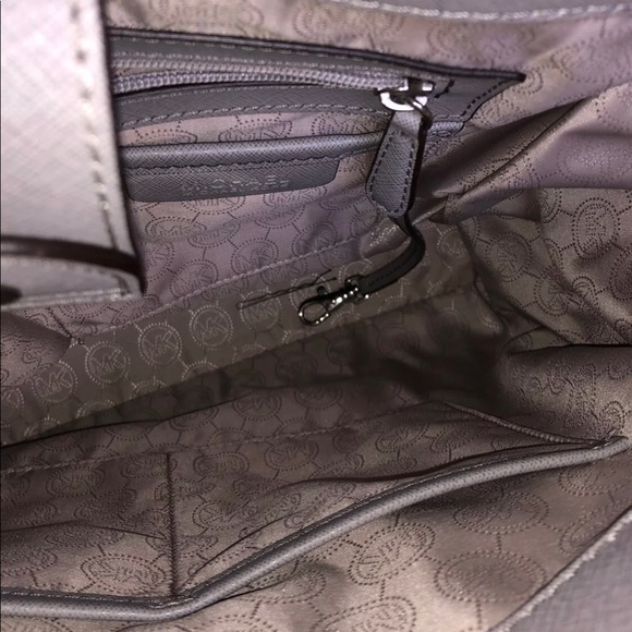 MICHAEL KORS HAMILTON BAG - Picture 5 of 5